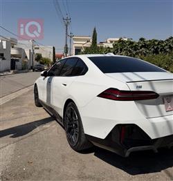 BMW i5
